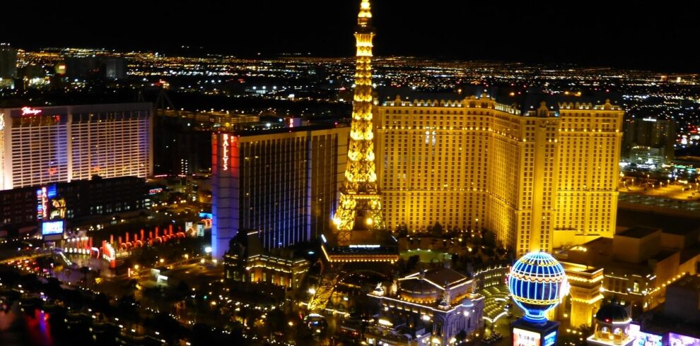 eiffel, tower, vegas-105506.jpg
